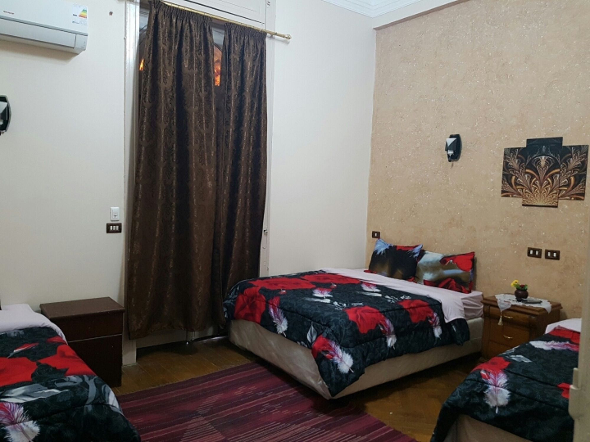 Фото The Australian Hostel