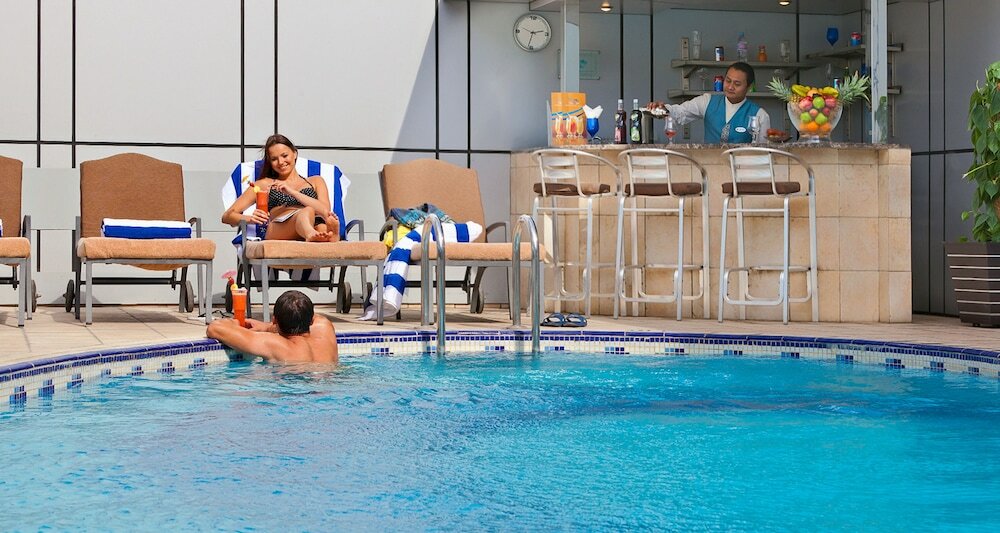 Фото Al Manzel Hotel Apartments