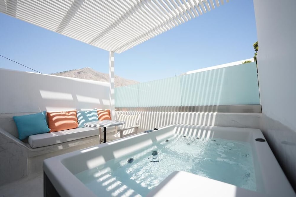 Фото Kouros Village Hotel - Adults Only