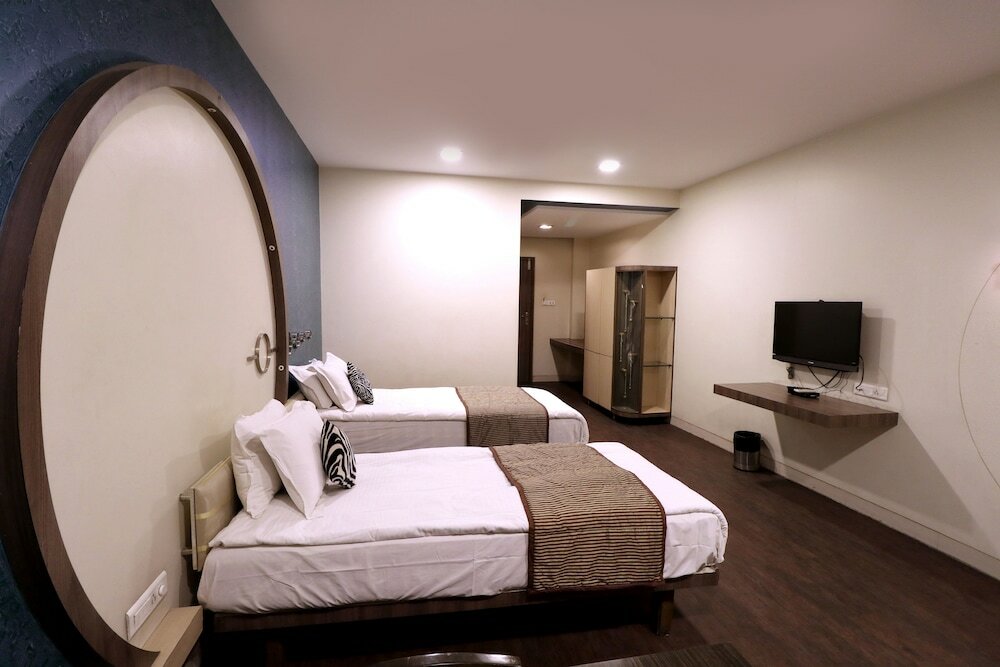 Фото Отель Aurangabad Gymkhana Club