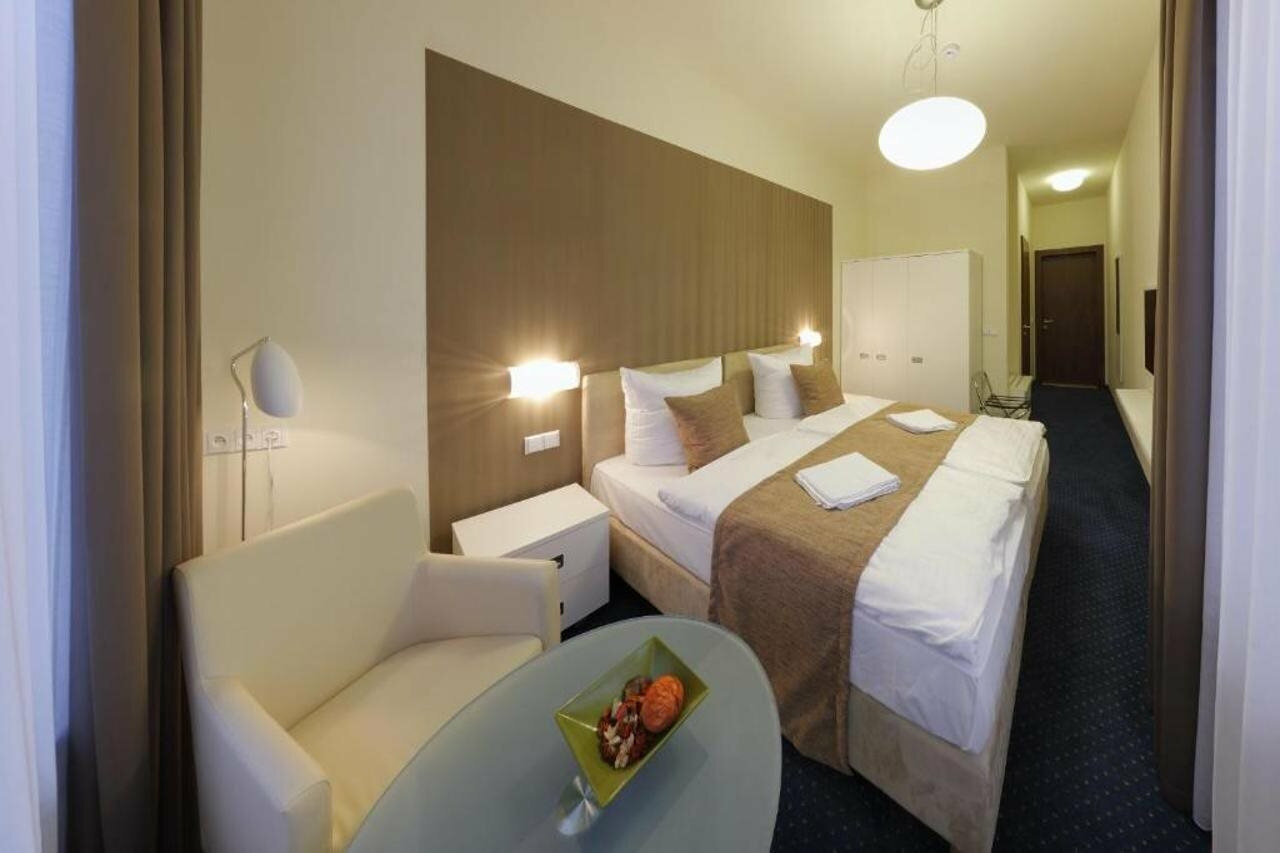 Фото Esmarin Wellness Hotel