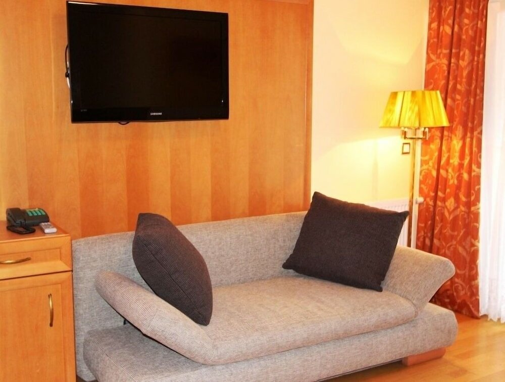 Фото Hotel Corvinus