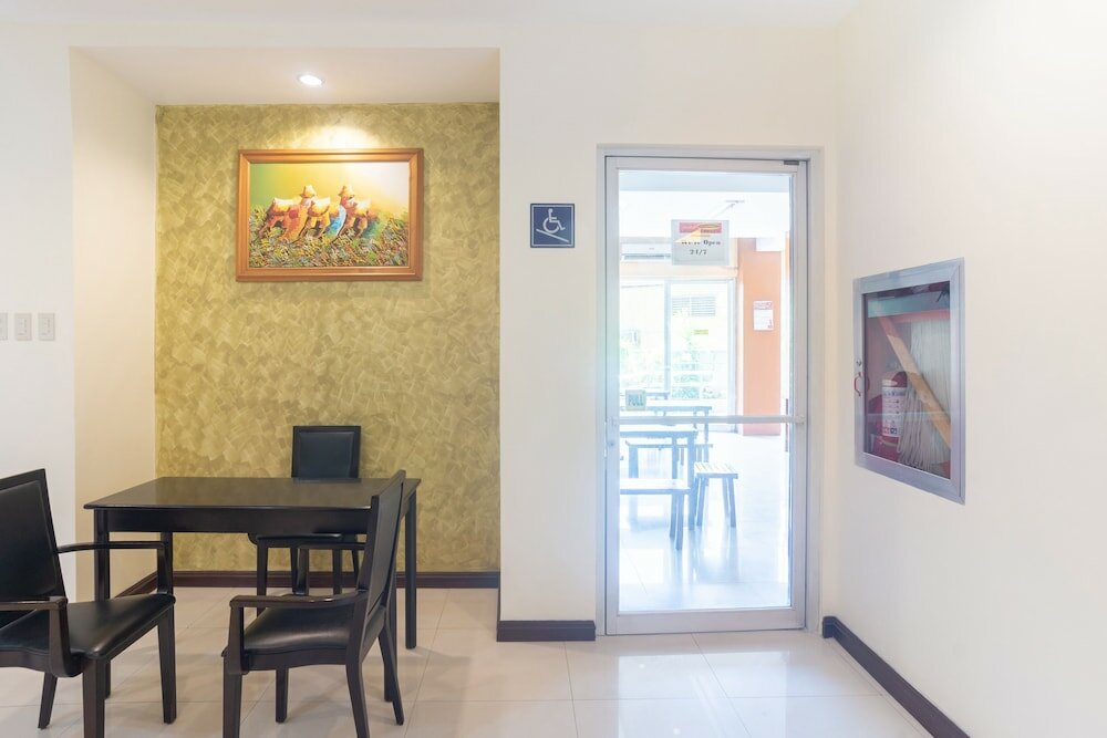 Фото Oyo 187 The Maxwell Hotel