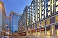 Фото Hampton Inn & Suites Minneapolis Downtown