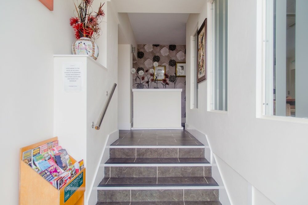 Фото The Croham Hotel