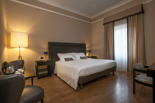 Гостиница Ambasciatori Place Hotel во Фьюджи