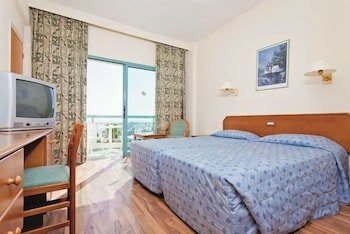 Фото Antigoni Hotel