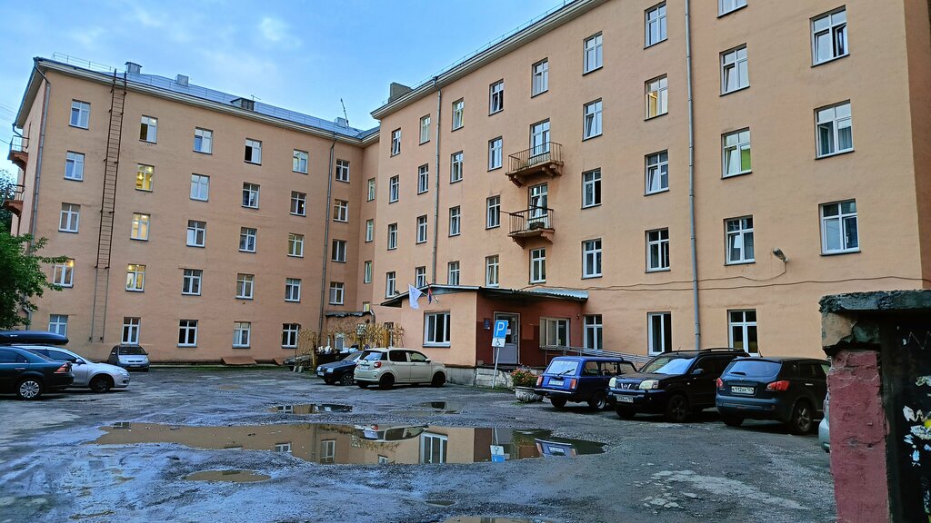 Dormitory Obshchezhitiye № 2 Sibirskogo gosudarstvennogo tekhnologicheskogo universiteta, Krasnoyarsk, photo