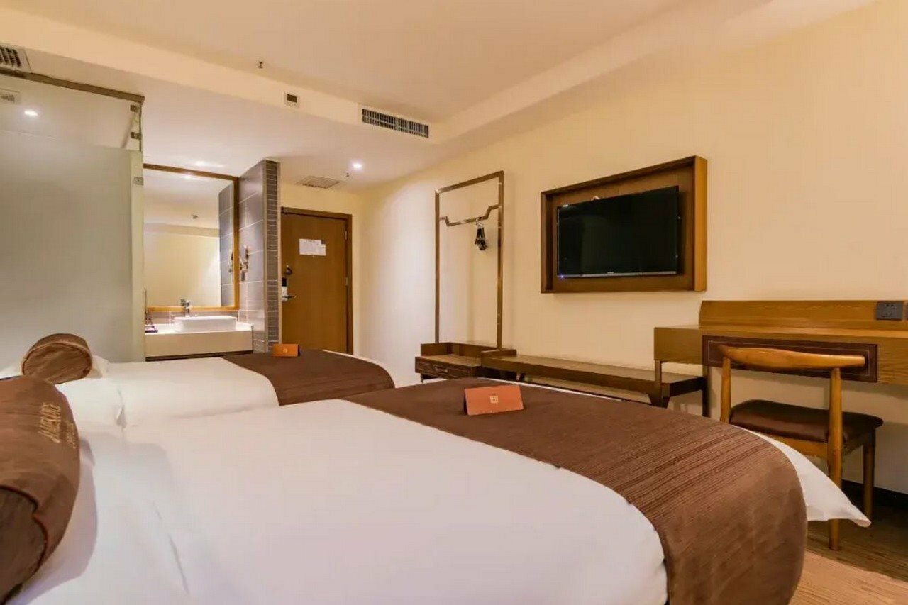 Фото James Joyce Coffetel YanAn Baota