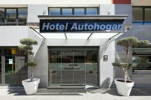Гостиница Hotel Best Auto Hogar в Барселоне