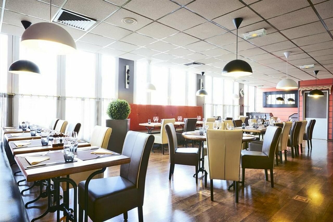 Фото Mercure Marne la vallée Bussy St Georges