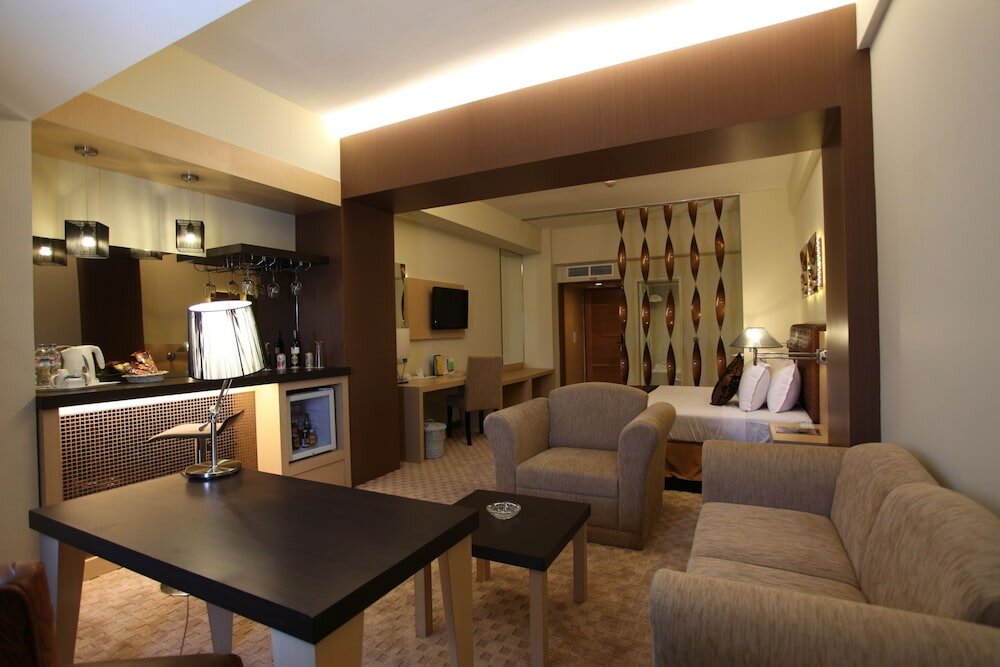 Фото Tychi Hotel