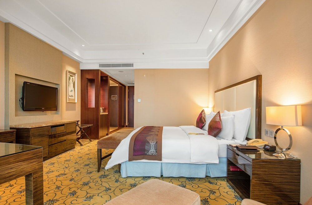 Фото Shenzhen L. gem Hotel