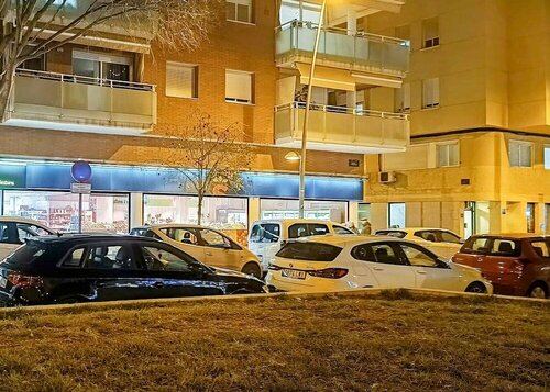 Гостиница Hostal estudios в Бадалоне
