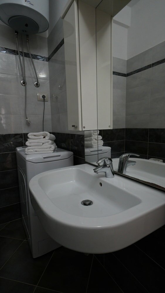 Фото The Beachfront Apartment