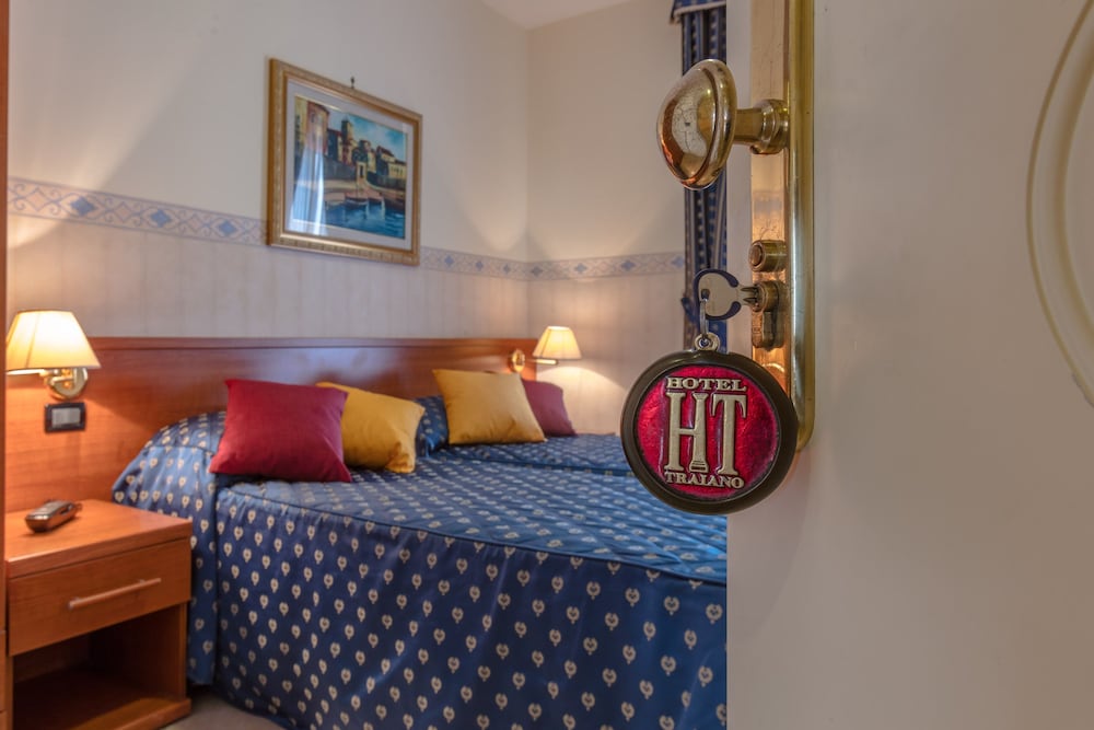 Фото Hotel Traiano