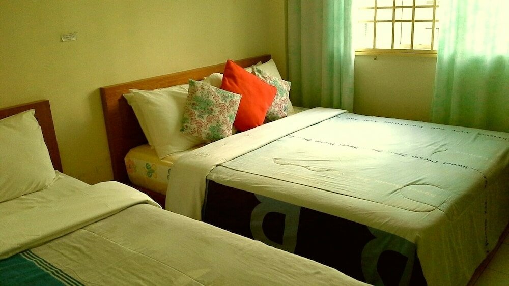 Фото Kpw at Royal Lily Apartment