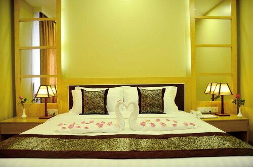 Гостиница Royal Pavilion Hotel в Янгоне
