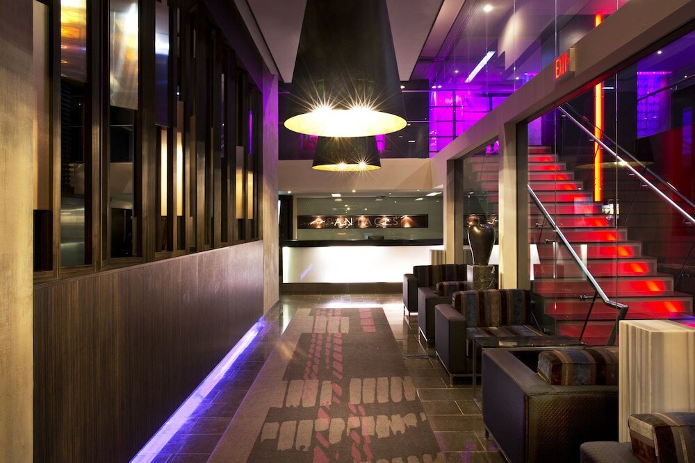 Фото Pantages Hotel Downtown Toronto
