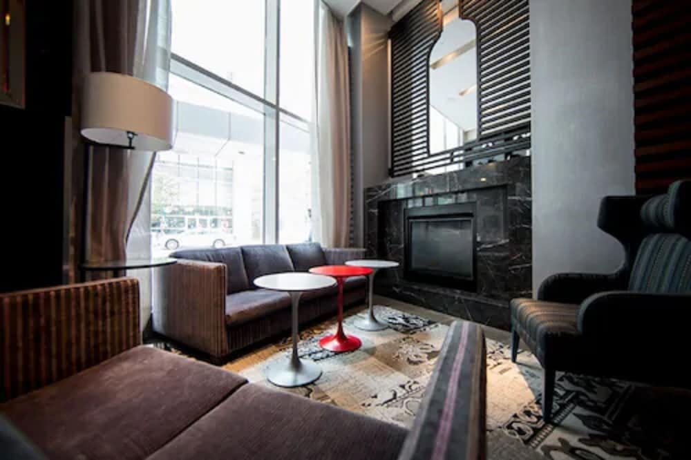 Фото Pantages Hotel Downtown Toronto