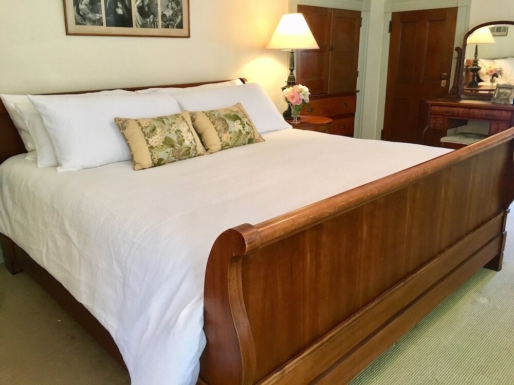 Фото Manor House Inn