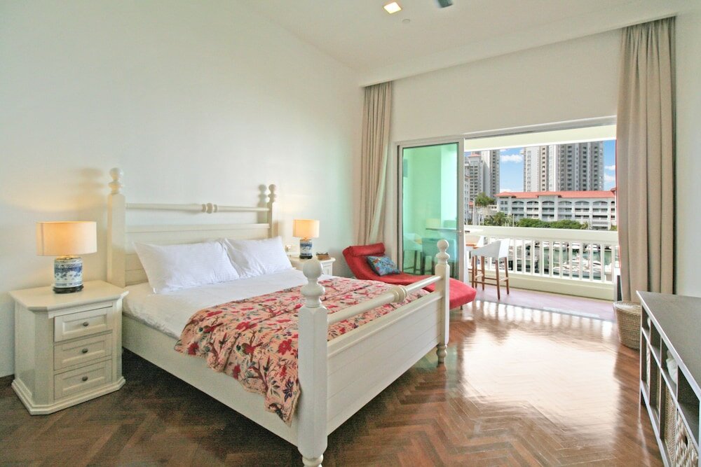 Фото Home Suites by Marina