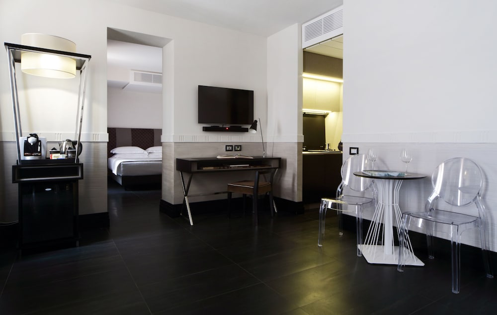 Фото Unica Suites Rome