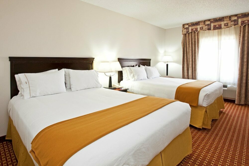 Hotel Holiday Inn Express Clanton, State of Alabama, photo