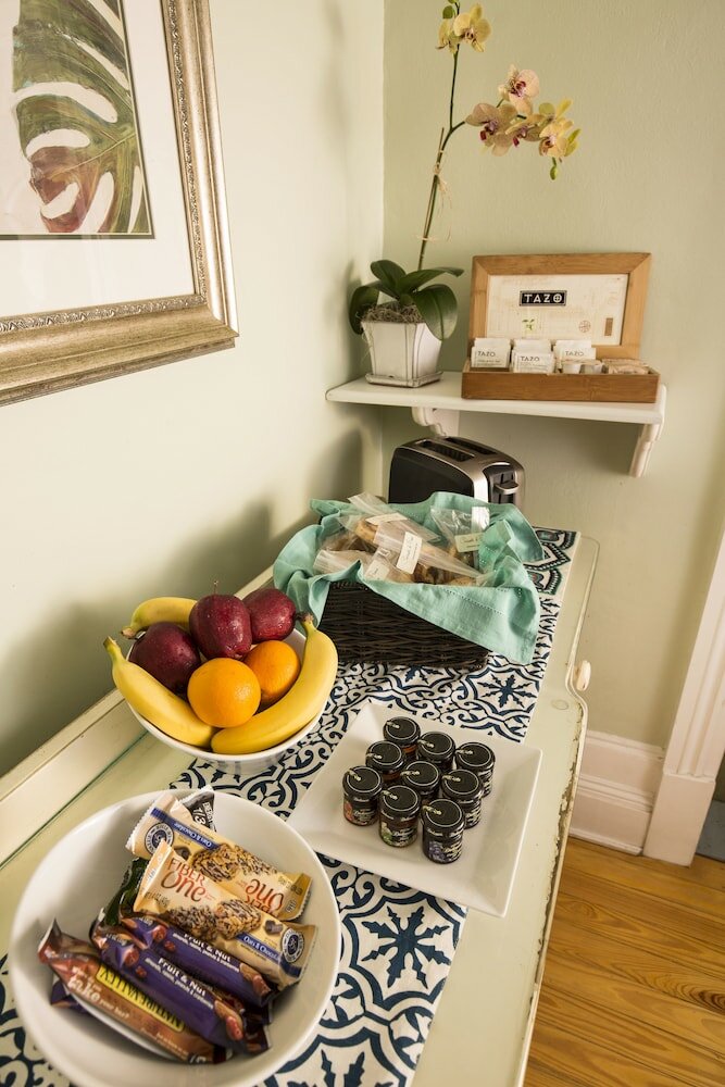 Фото Weatherstation Inn