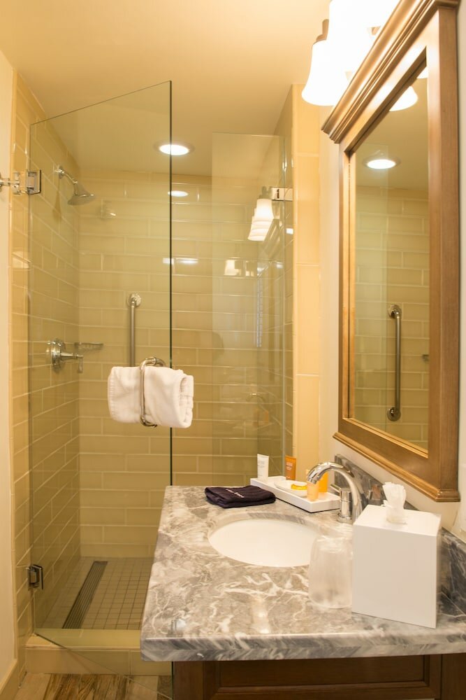 Фото Lighthouse Lodge And Cottages