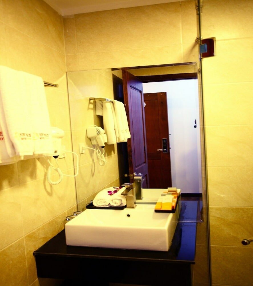 Фото New Space Hotel