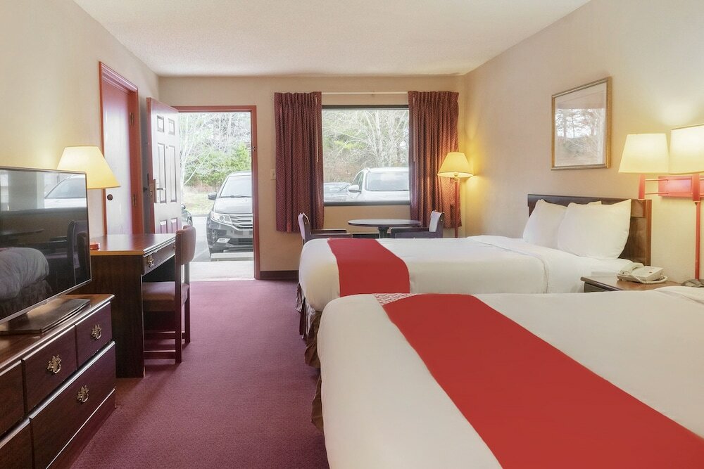 Фото Oyo Hotel Adairsville Hwy 140