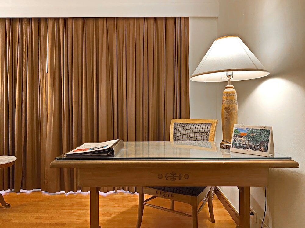 Фото Silom Serene Hotel