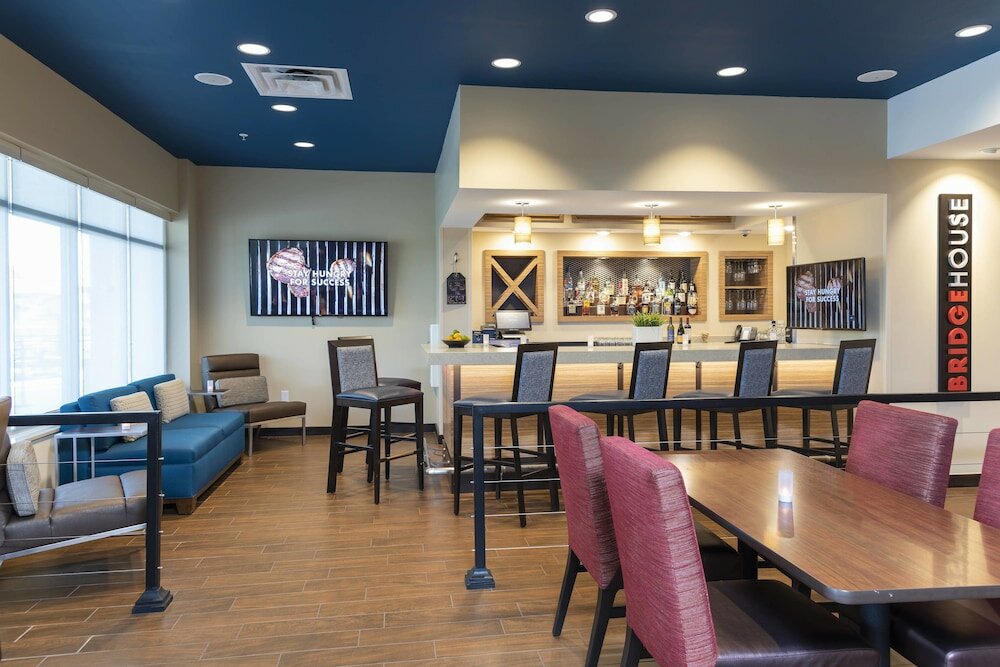 Фото TownePlace Suites by Marriott Louisville North