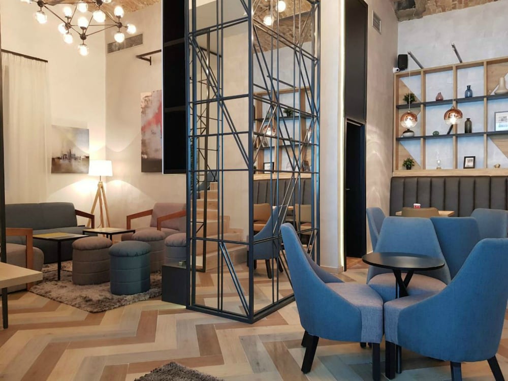 Фото Capital Hotel