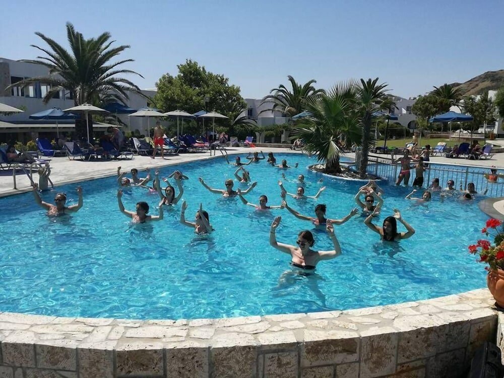 Фото Skiros Palace Hotel