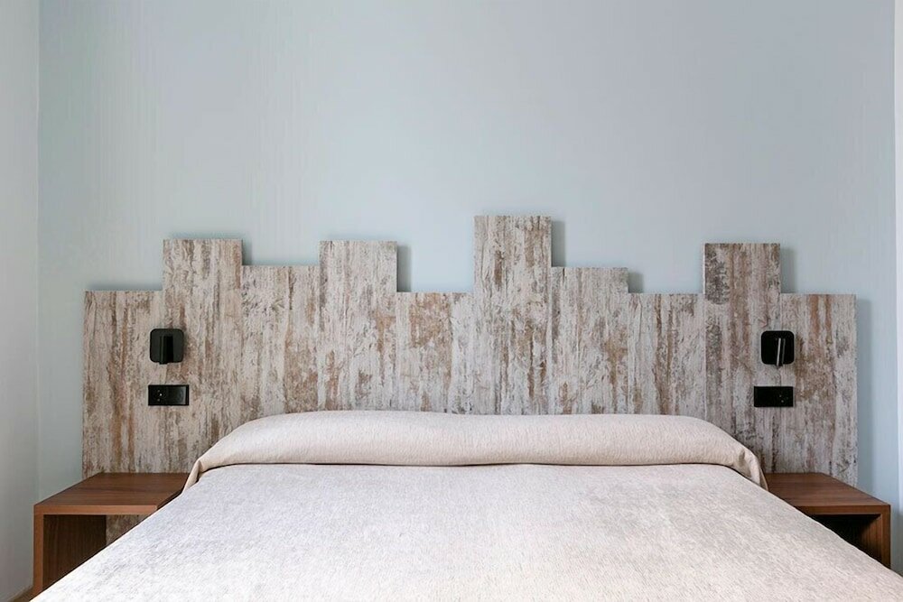 Фото Hostal Antón Martín