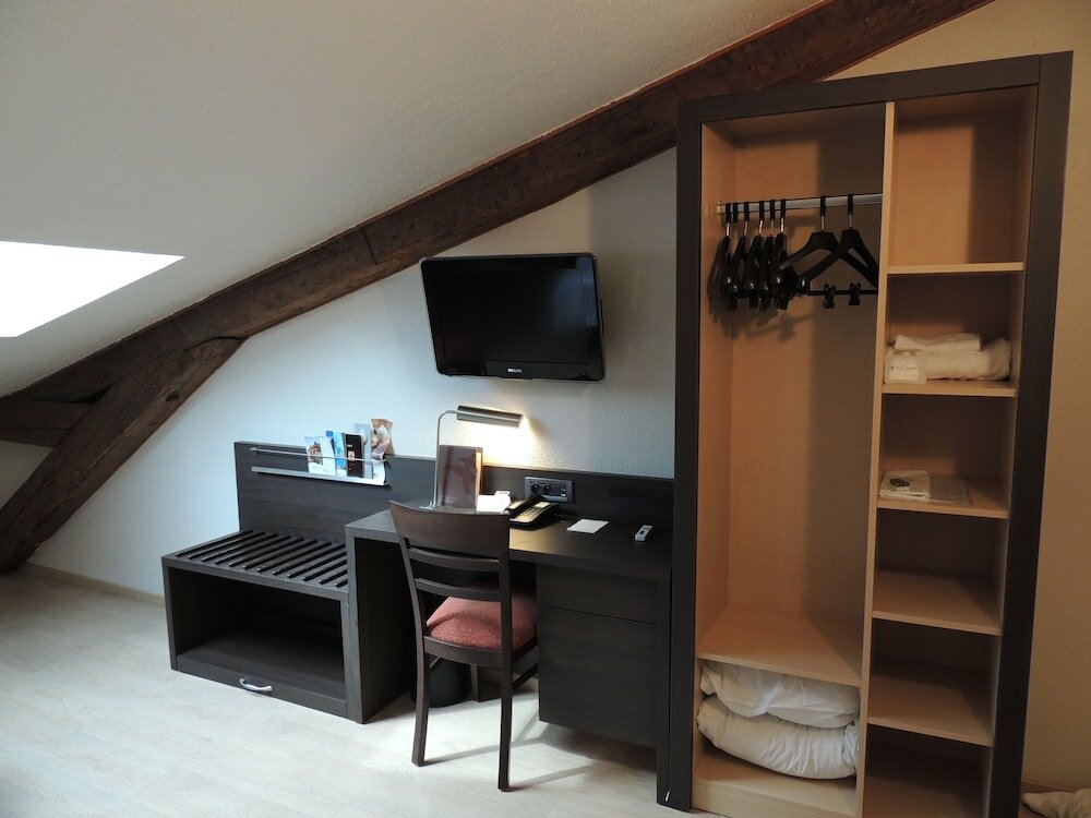 Фото Escale Oceania Marseille Vieux Port