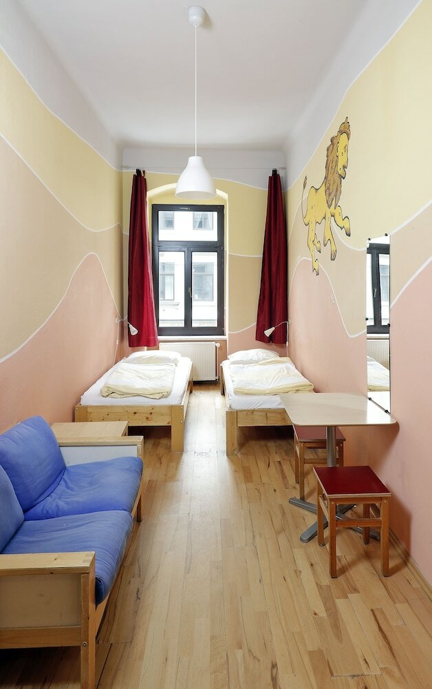Фото Hostel Mondpalast