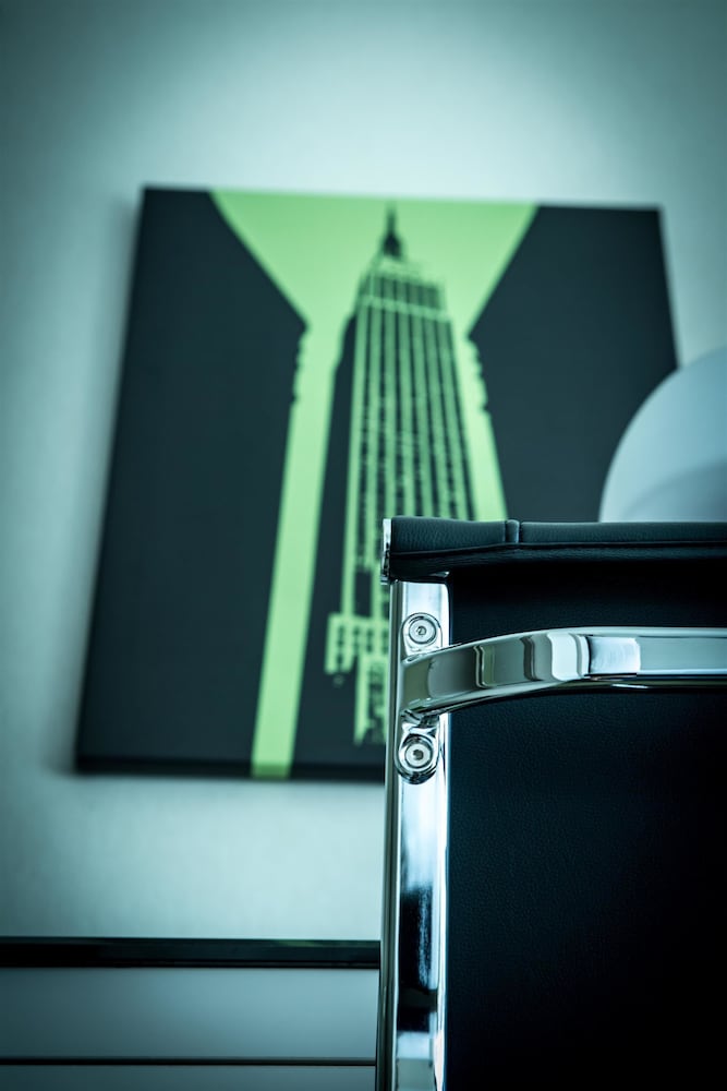 Фото Best Western Premier Herald Square