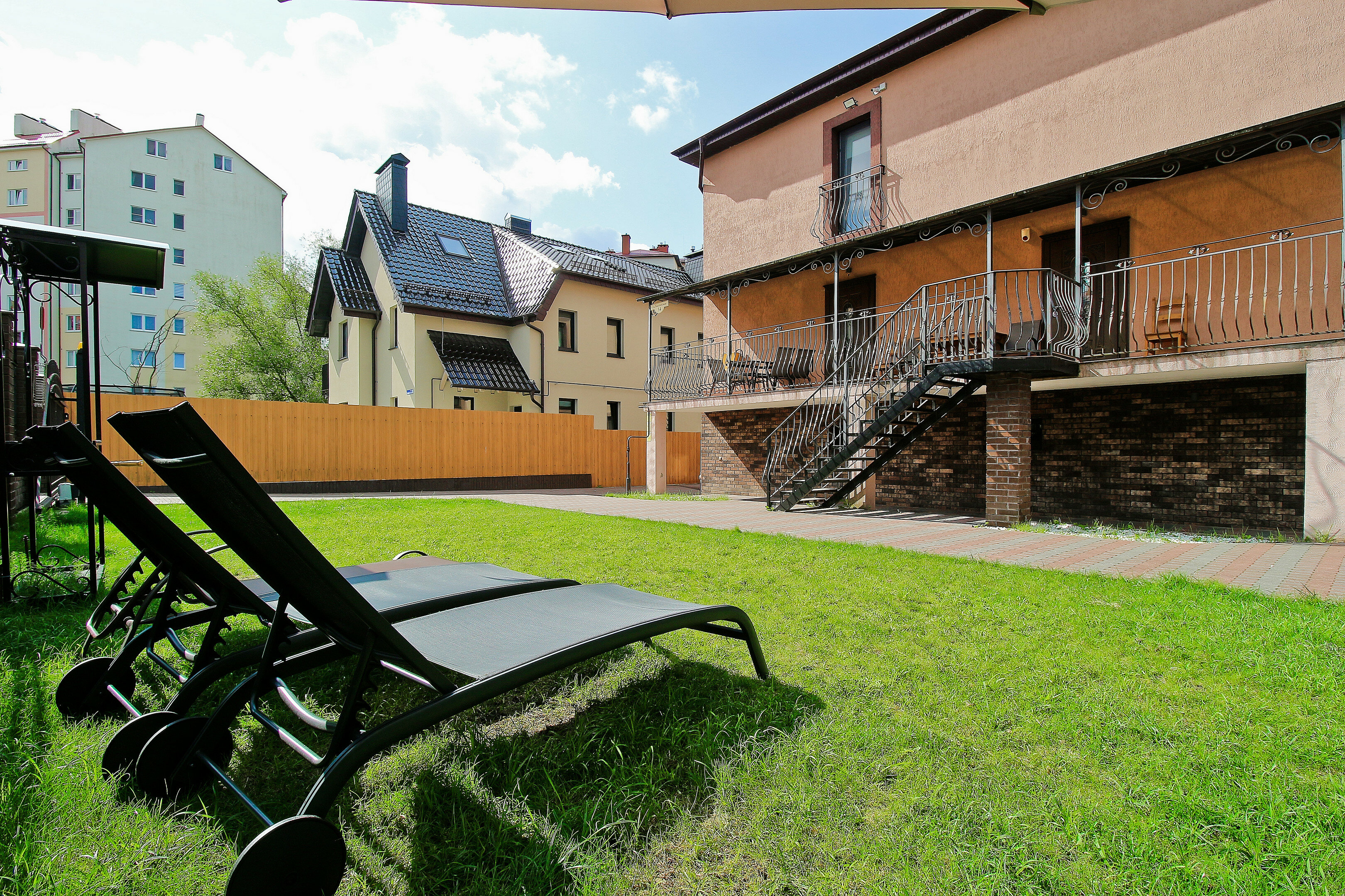 Фото Грин Вилль