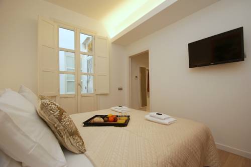 Фото Ramblas Deluxe Apartments