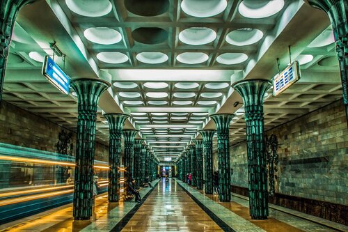 Gafur Gulom (Tashkent, Sebzor Street), metro station