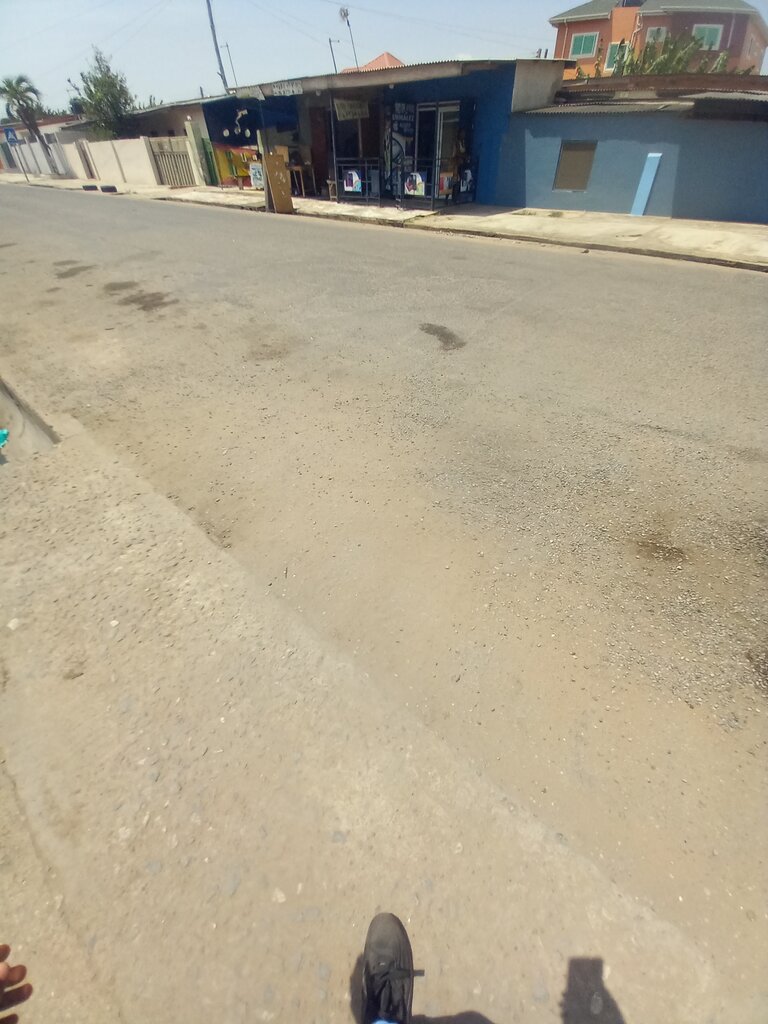 Hairdresser Upper Cuts, Accra, photo