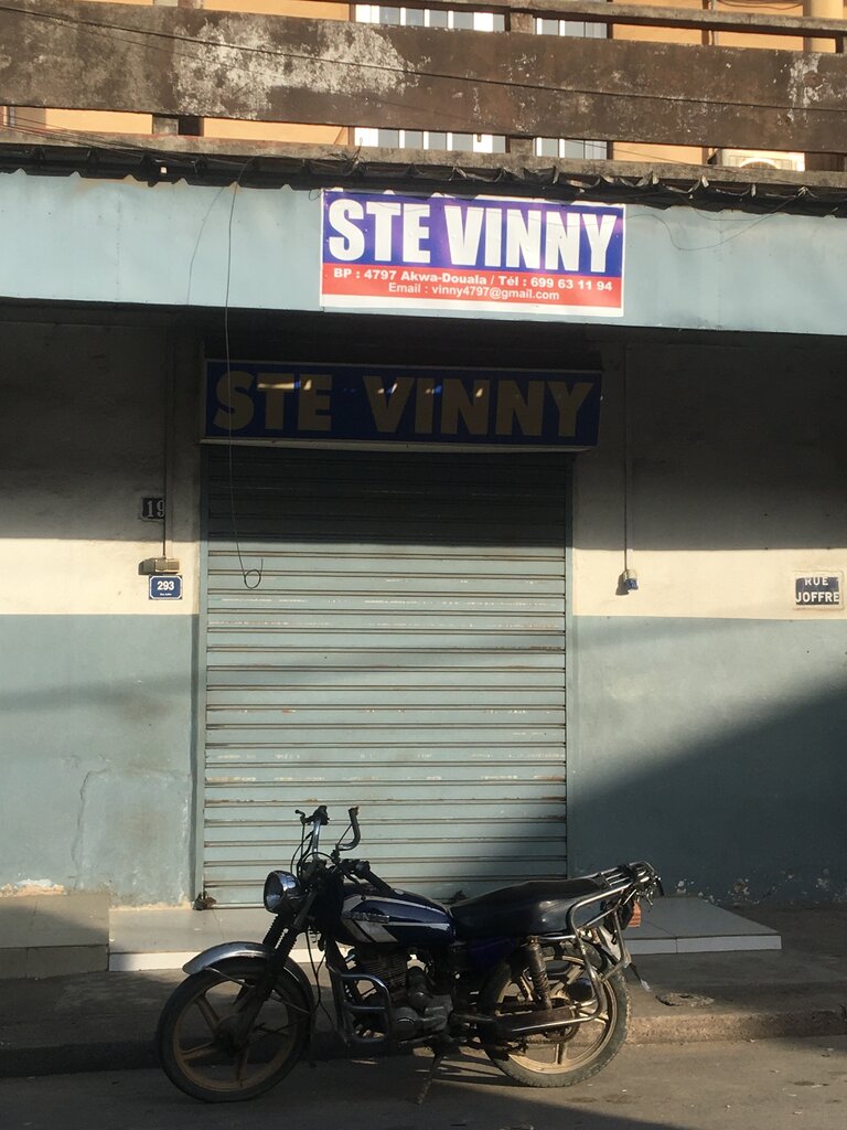 Department store Societe Vinny SARL, Douala, photo