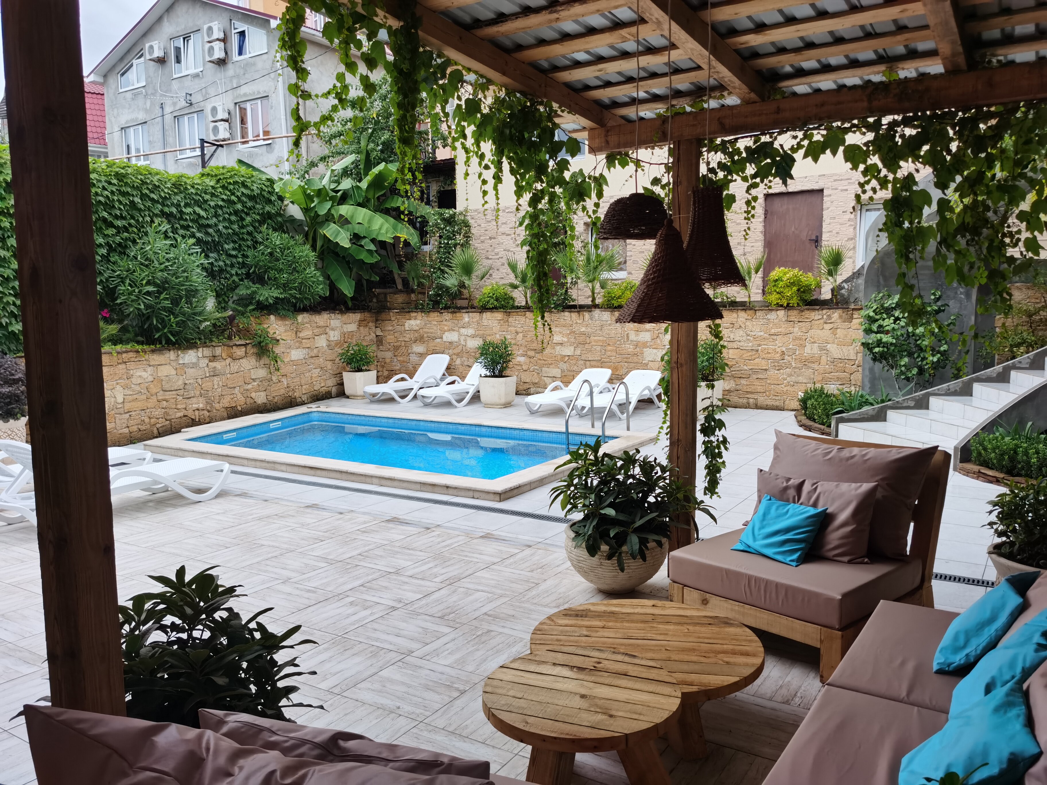 Фото отеля 2