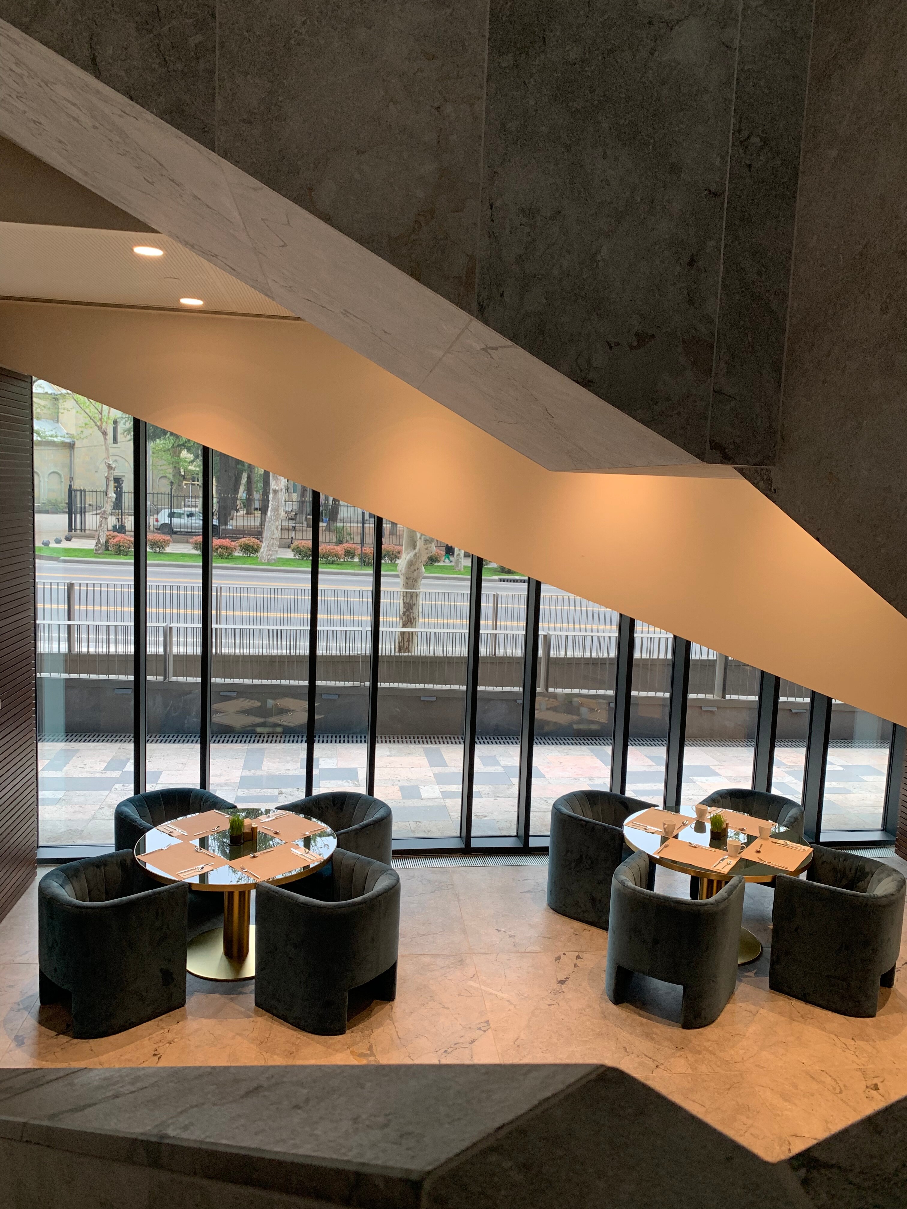 Фото Hilton Garden Inn Tbilisi Chavchavadze