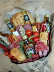 Товары для праздника (ulitsa Voroshilova, 115), goods for holiday
