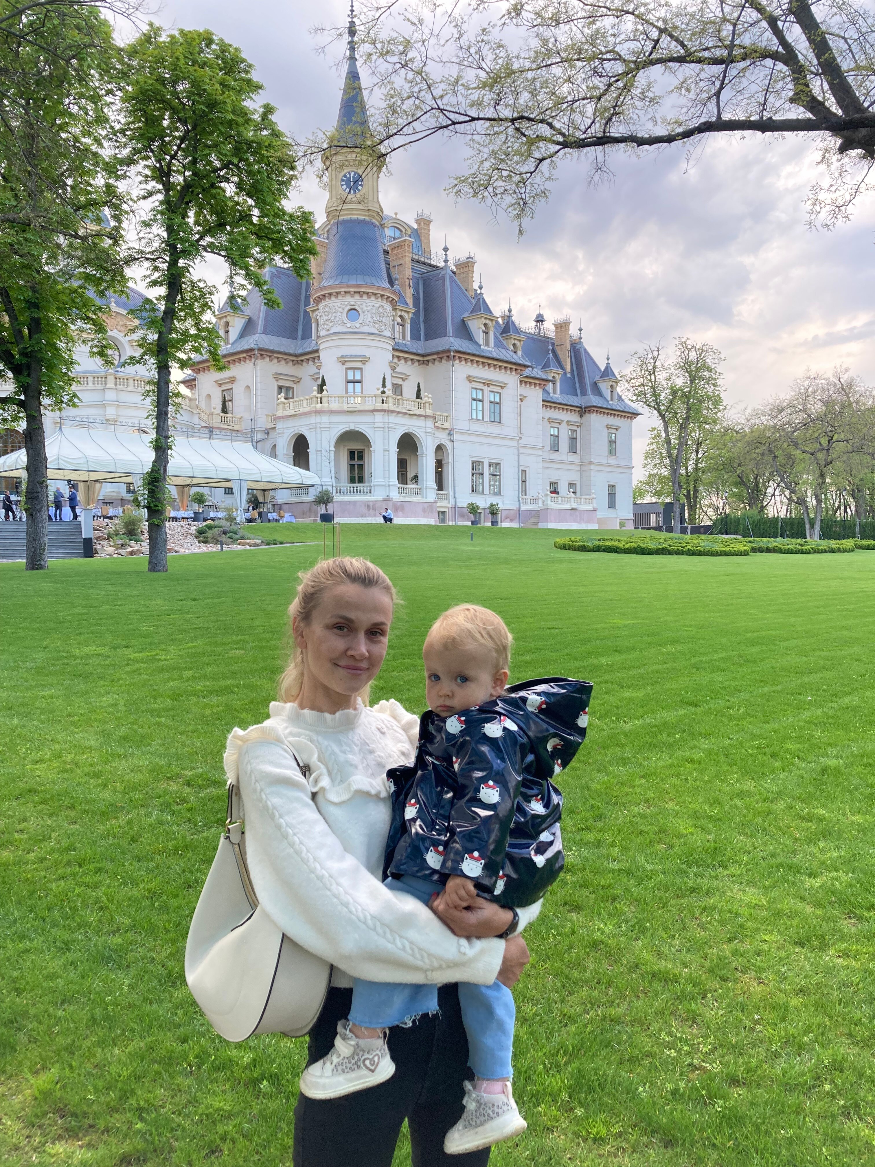 Фото Botaniq Castle of Tura