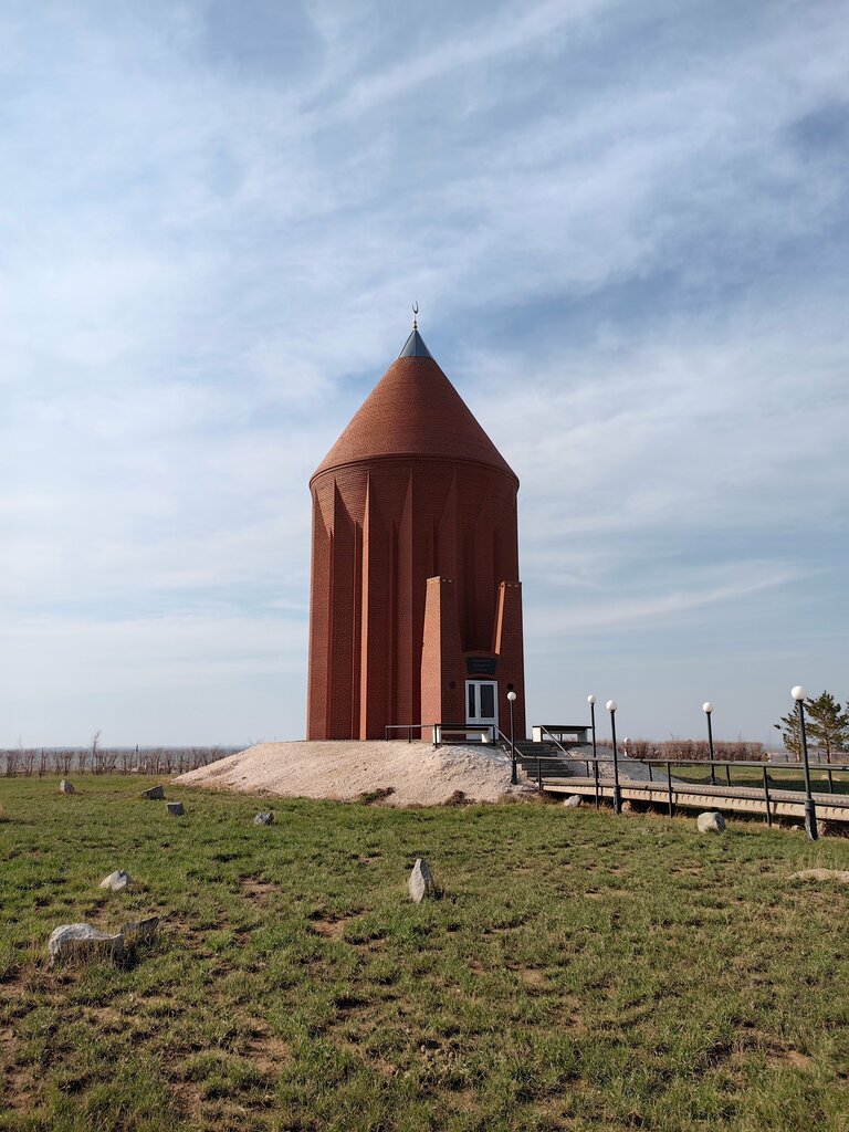 Достопримечательность Мавзолей Кабанбай батыра, Акмолинская область, фото